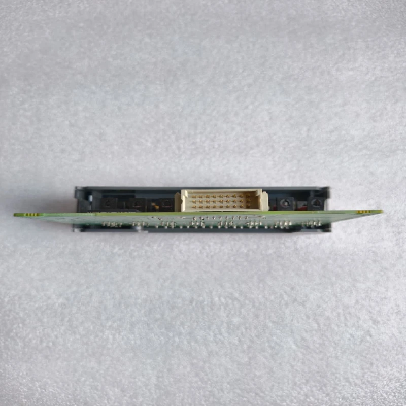 Allen-Bradley 1746-OB16 SLC 500 16-Point 24V DC Source Output Module thumbnail 7073